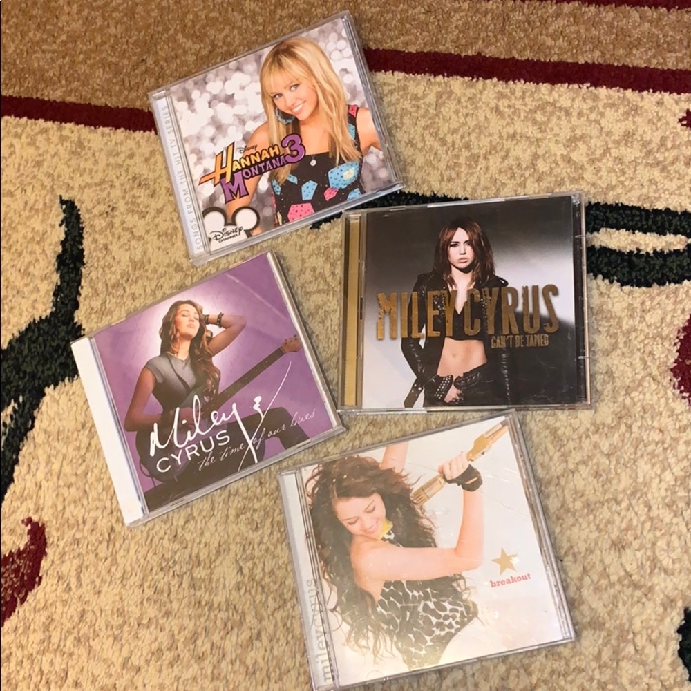 Miley Cyrus/ Hannah Montana CD’s